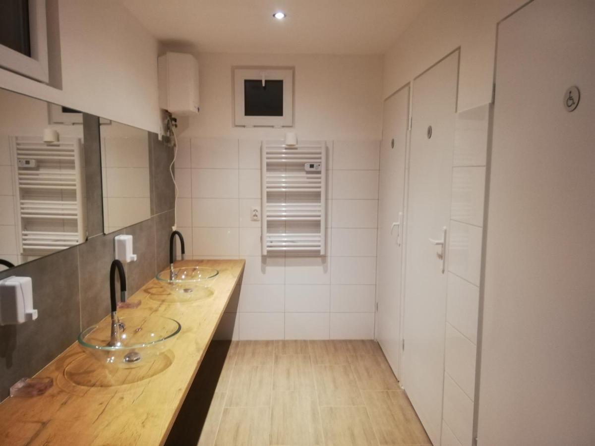 Grabska Osada Apartamenty - 100M Od Suntago Park-Domki Ogrzewane Caloroczne Mszczonów Εξωτερικό φωτογραφία