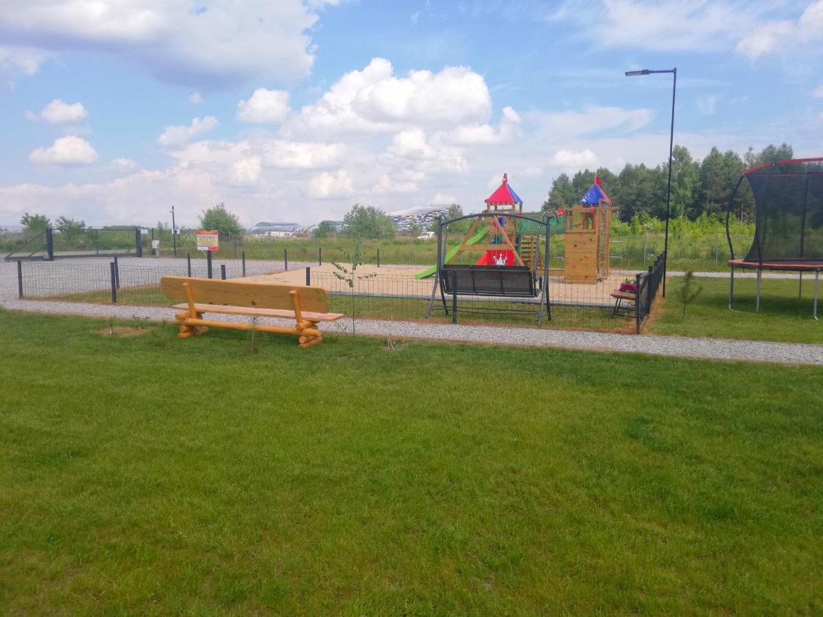 Grabska Osada Apartamenty - 100M Od Suntago Park-Domki Ogrzewane Caloroczne Mszczonów Εξωτερικό φωτογραφία